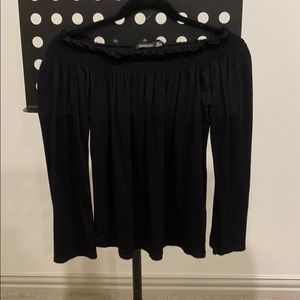 black Off the shoulder long sleeve top